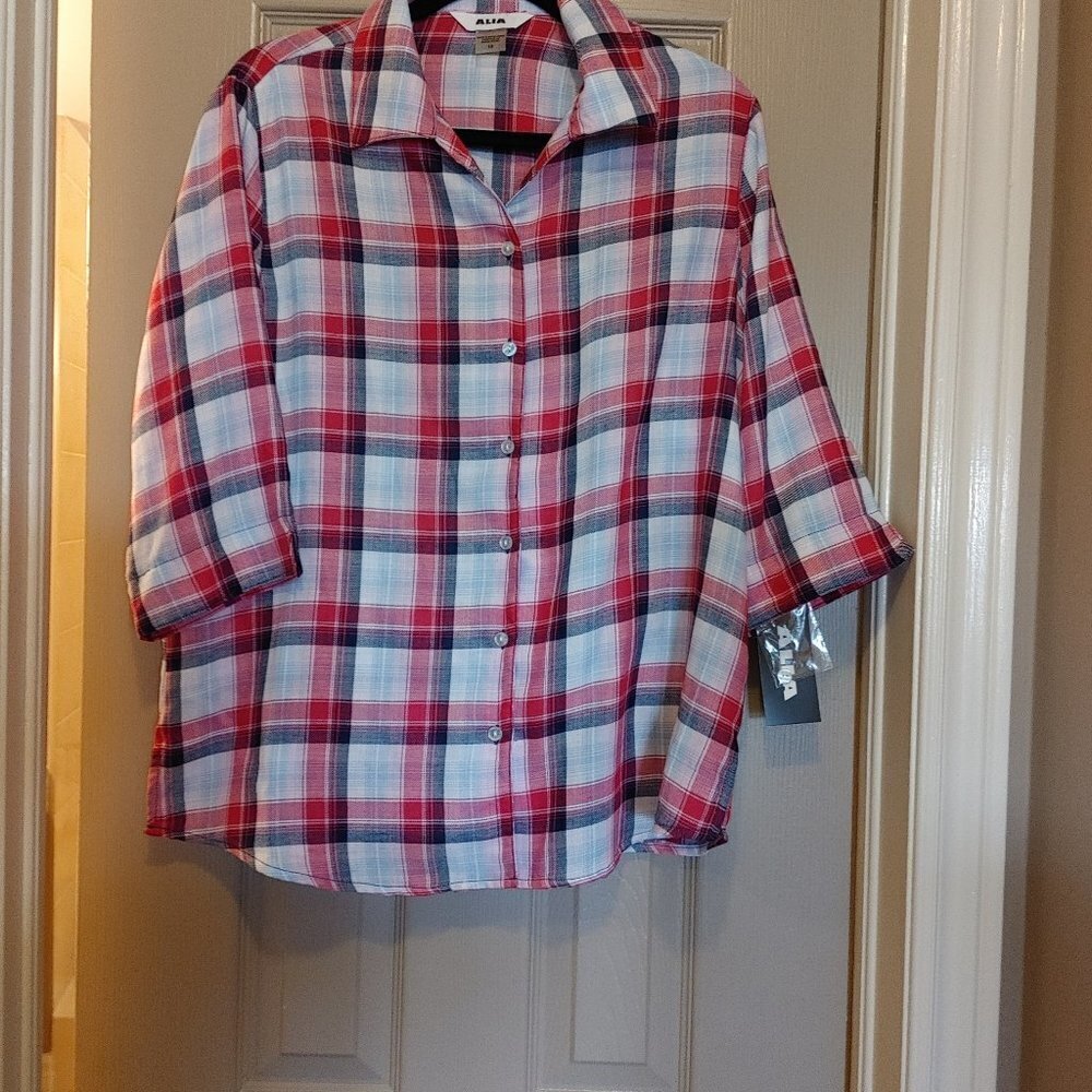 💜Alia Women's size 14 checked button down shirt NWT